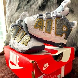 Nike Toddler Shoes size 5c